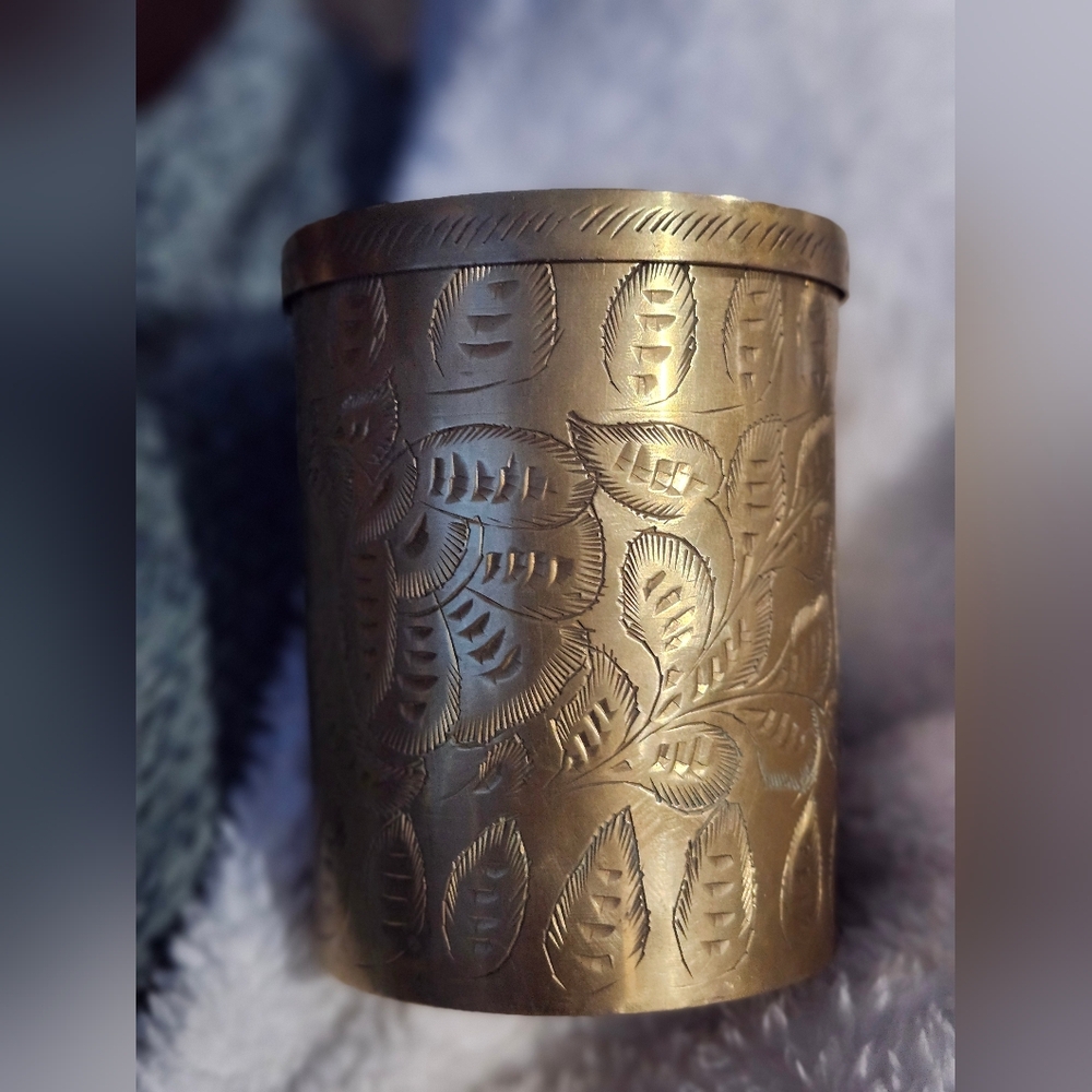 Elegant Vintage Brass Leaf-Patterned Decorative Container Wirh Lid From India
